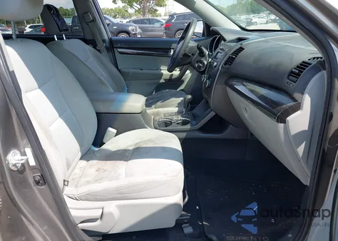 2012 Kia Sorento Lx from USA, damaged, VIN 5XYKT3A69CG214682